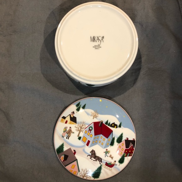 Mikasa Holiday Village Covered Candy Dish - Picture 6 of 7